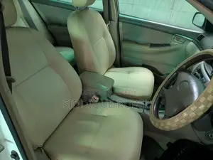 টয়োটা করোল্লা ২০০৫ পার্ল