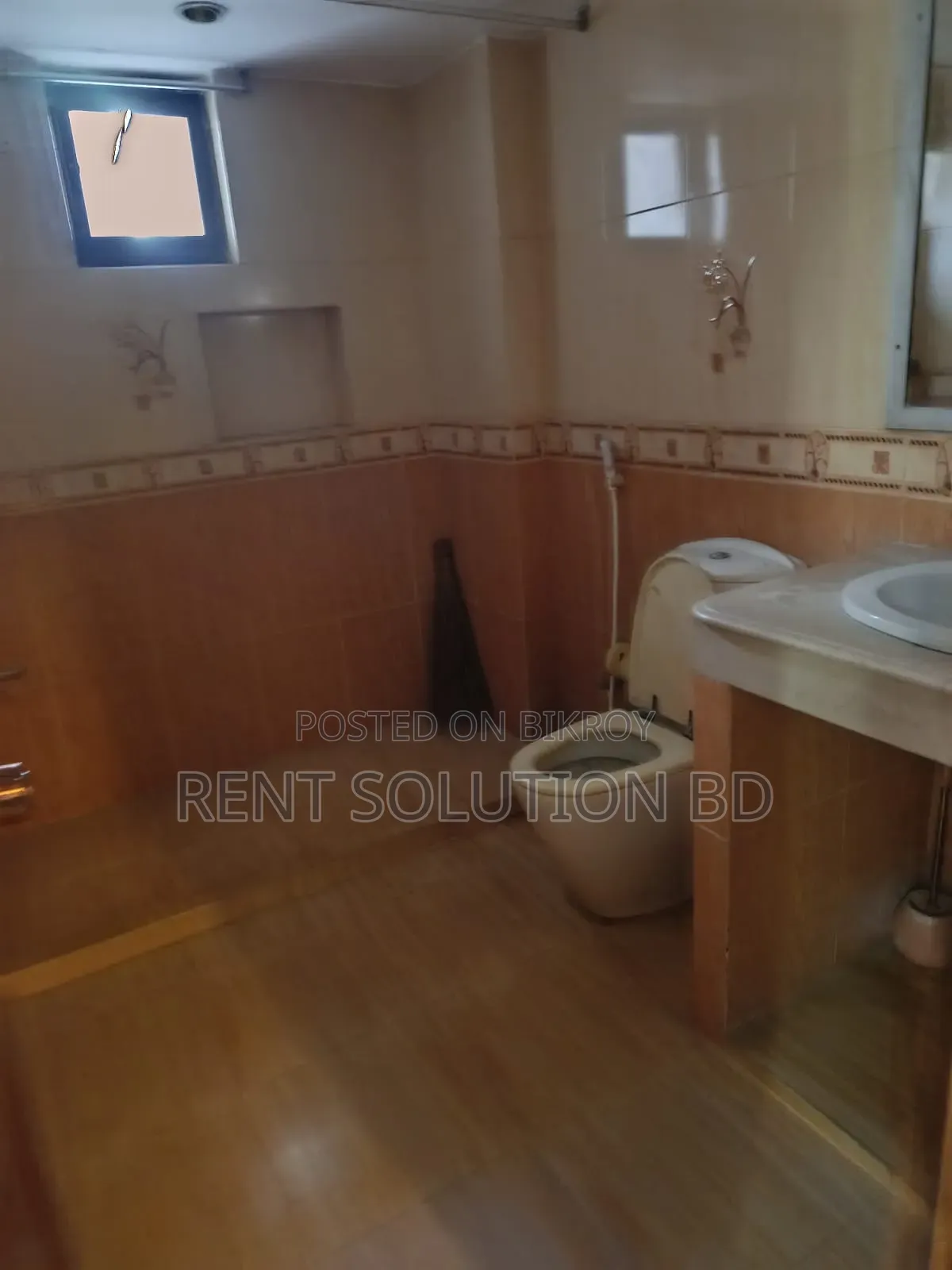 5-Bedroom Duplex in Gulshan for Rent