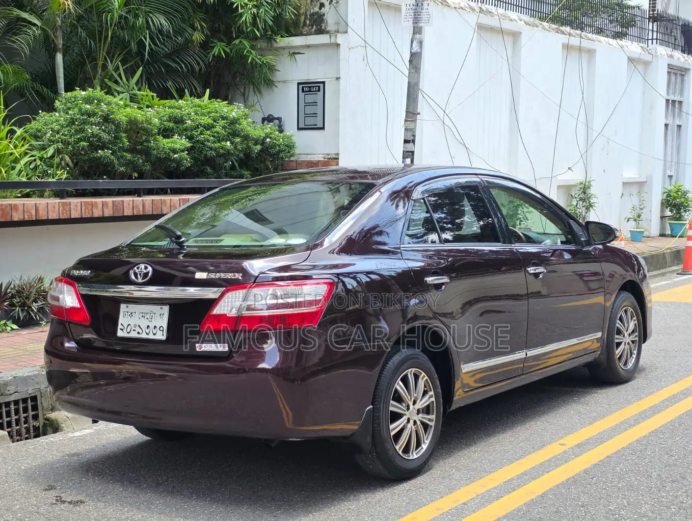 Toyota Premio 1.5 Front Wheel Drive 2015 Maroon