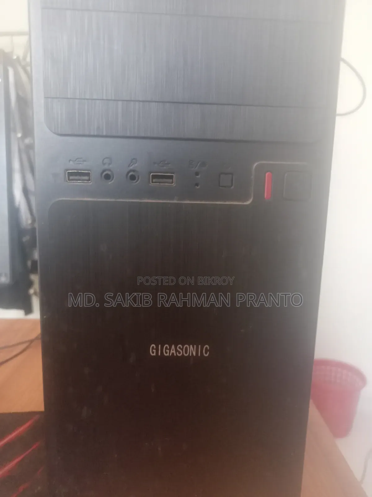 Desktop Computer Gigabyte 4GB Intel Core 7 SSD 128GB