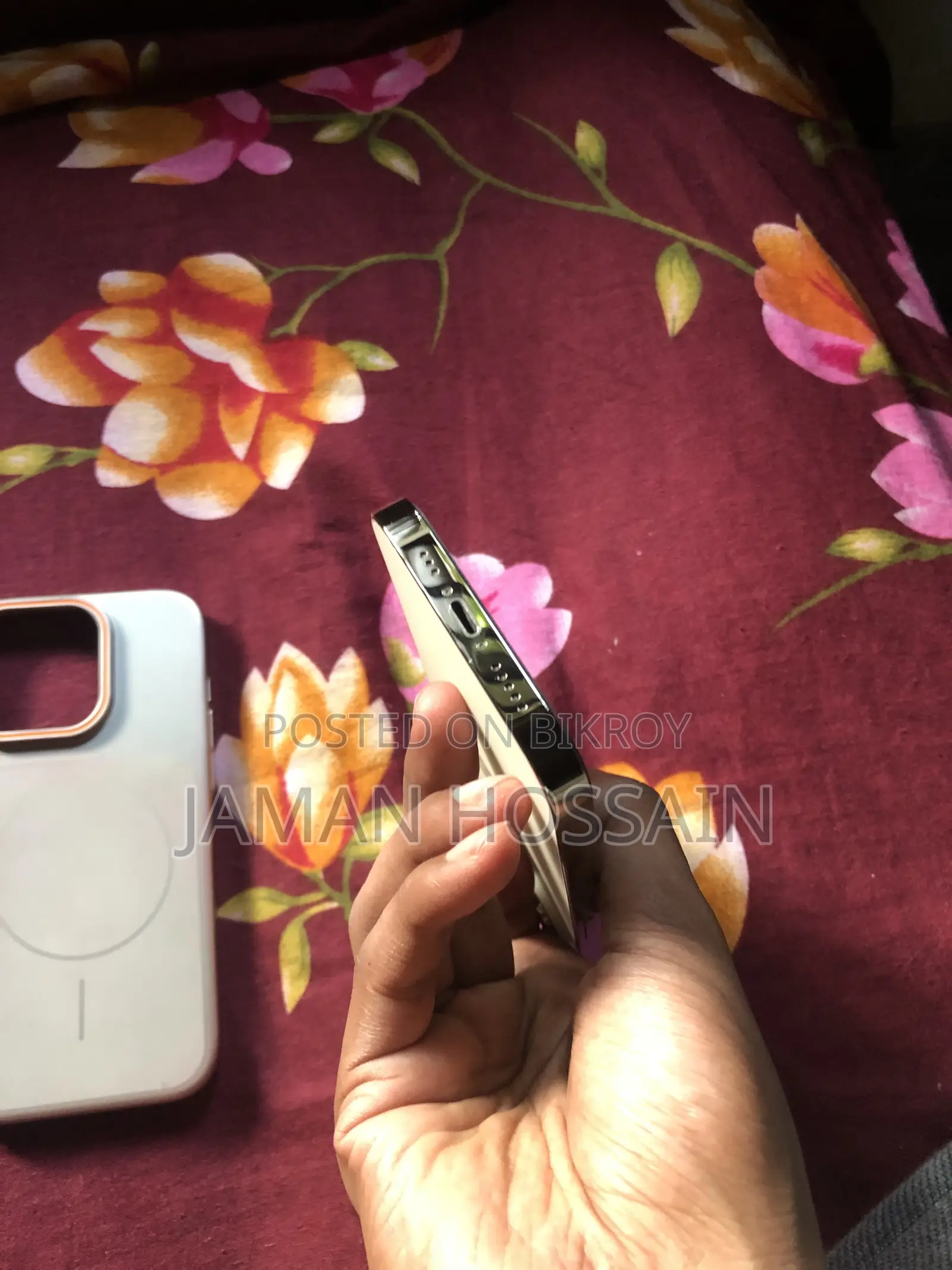 অ্যাপল আইফোন ১৪ প্রো ২৫৬ জিবি গোল্ড