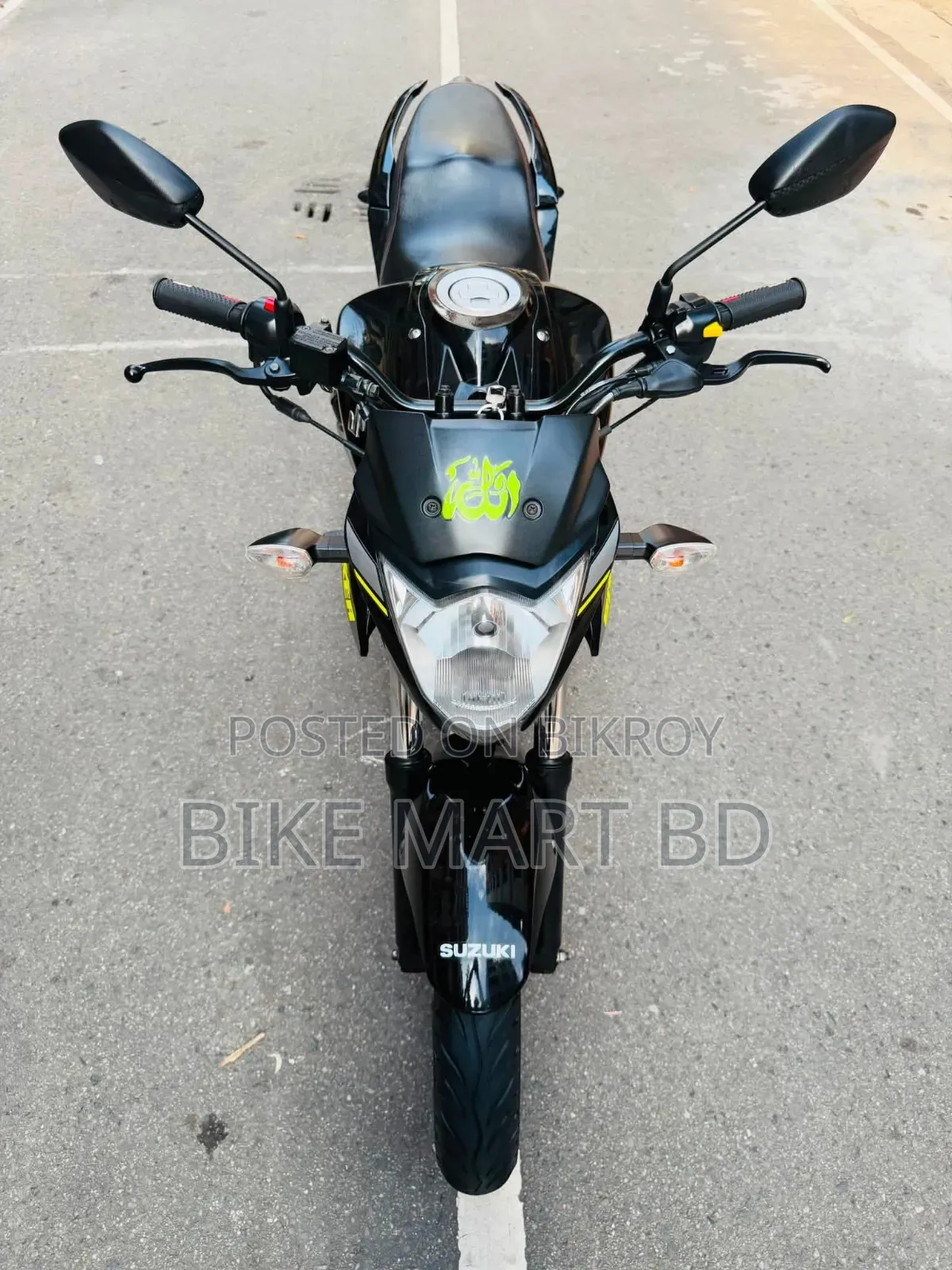 সুজুকি জিক্সার ২০২৩ ব্ল্যাক