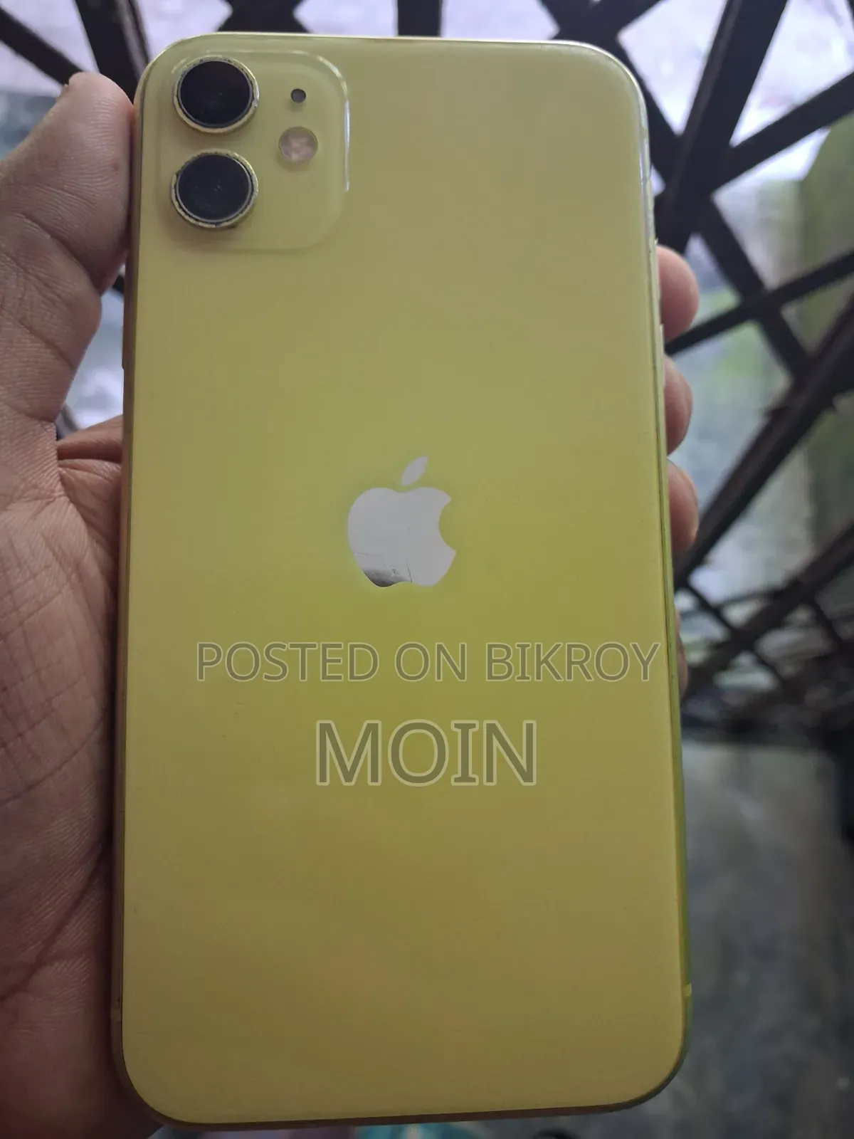 অ্যাপল আইফোন ১১ ৬৪ জিবি ইয়েলো