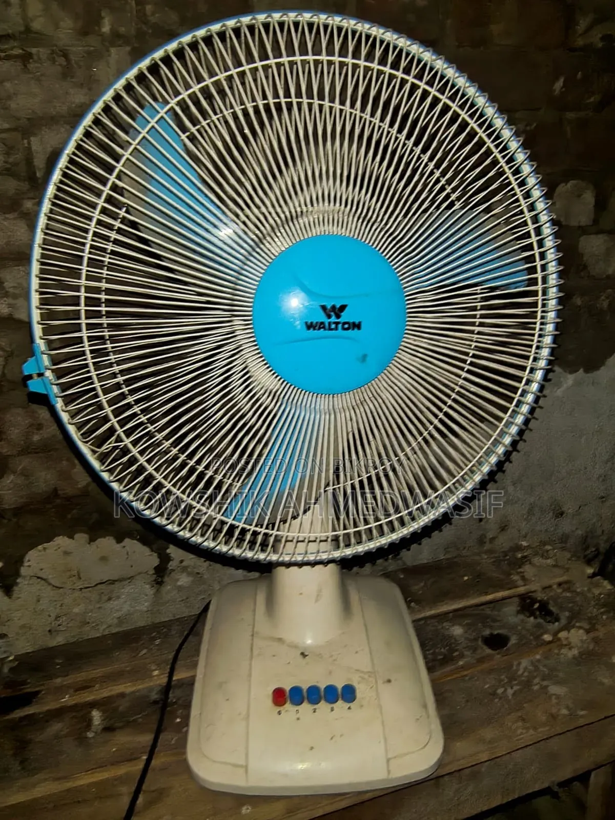 ওয়াল্টন টেবিল ফ্যান