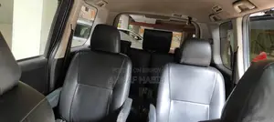 Toyota Noah 2.0 143hp Front Wheel Drive (7 Seater) 2010 Gray