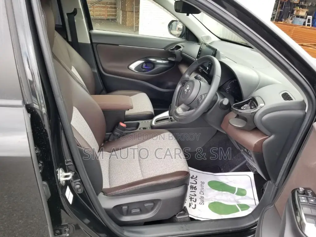 Toyota Yaris Cross 2021 Black