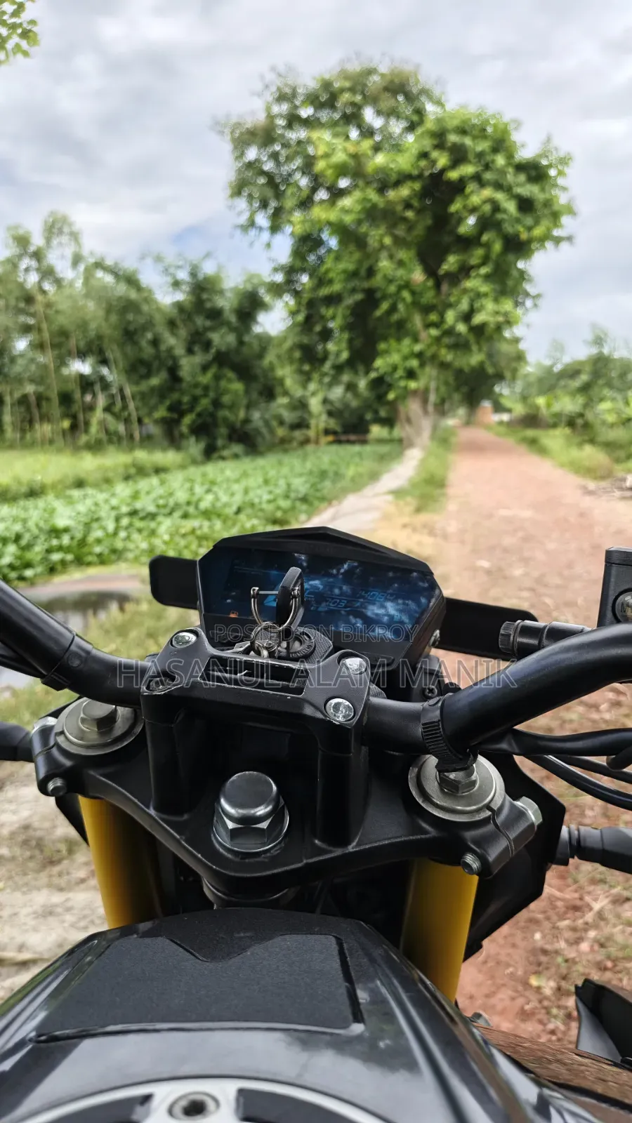 হিরো এক্সট্রিম ১২৫আর ২০২৫ কালো