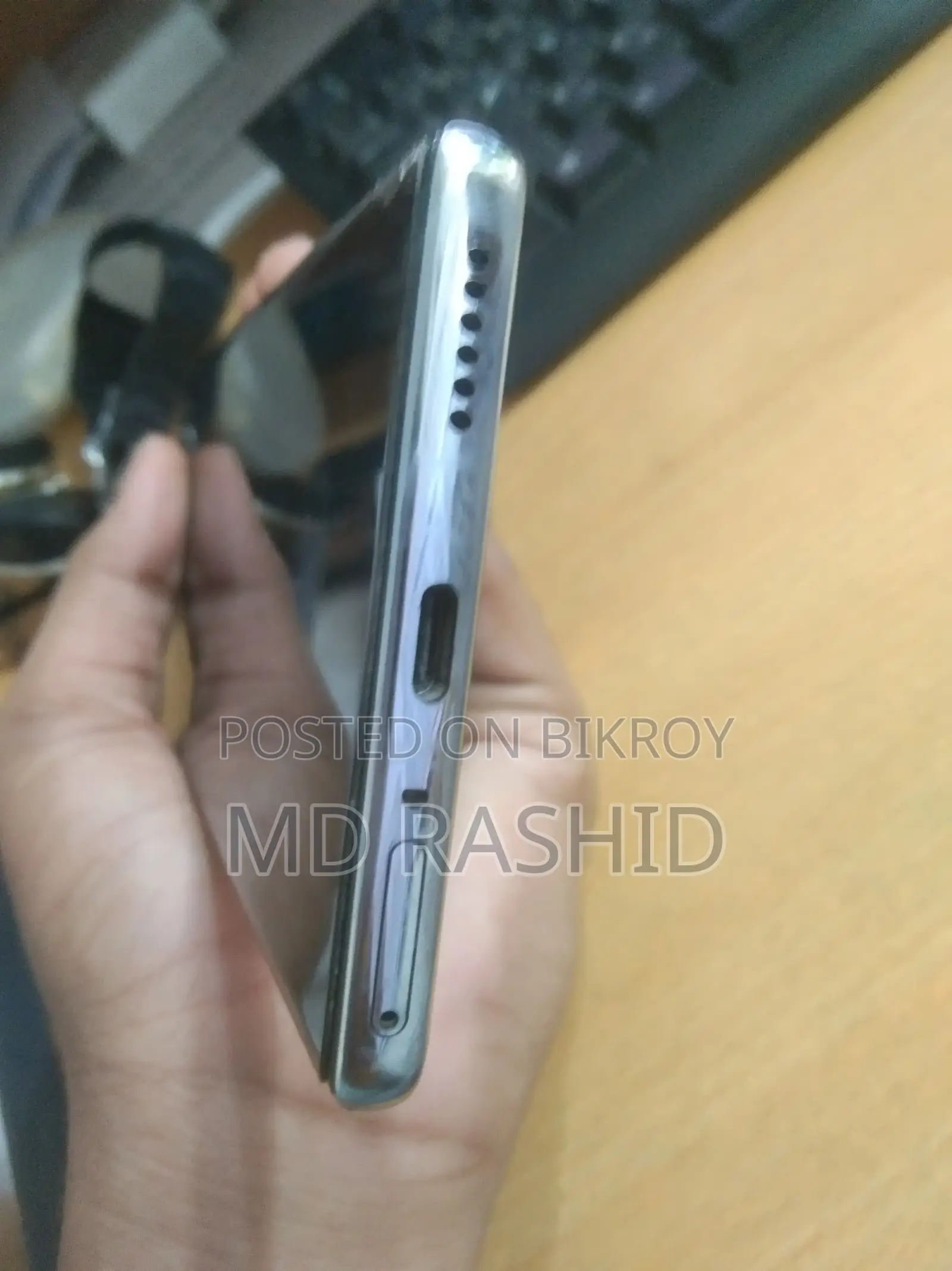 টেকনো ক্যামন ৪০ প্রো ৪জি ২৫৬ জিবি সবুজ