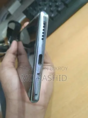 টেকনো ক্যামন ৪০ প্রো ৪জি ২৫৬ জিবি সবুজ