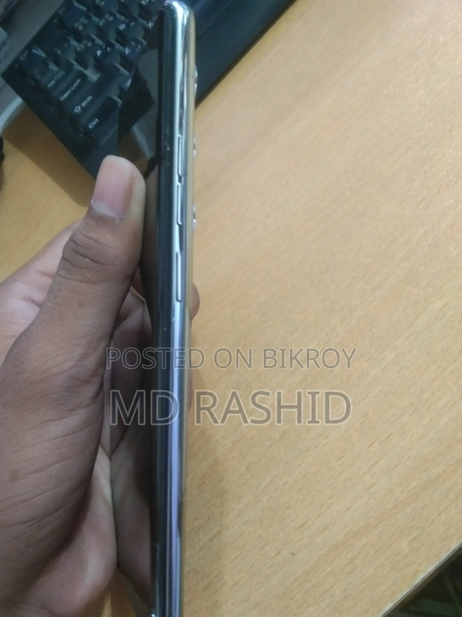 টেকনো ক্যামন ৪০ প্রো ৪জি ২৫৬ জিবি সবুজ