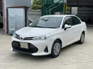 টয়োটা অ্যাক্সিও ২০২১ হোয়াইট
