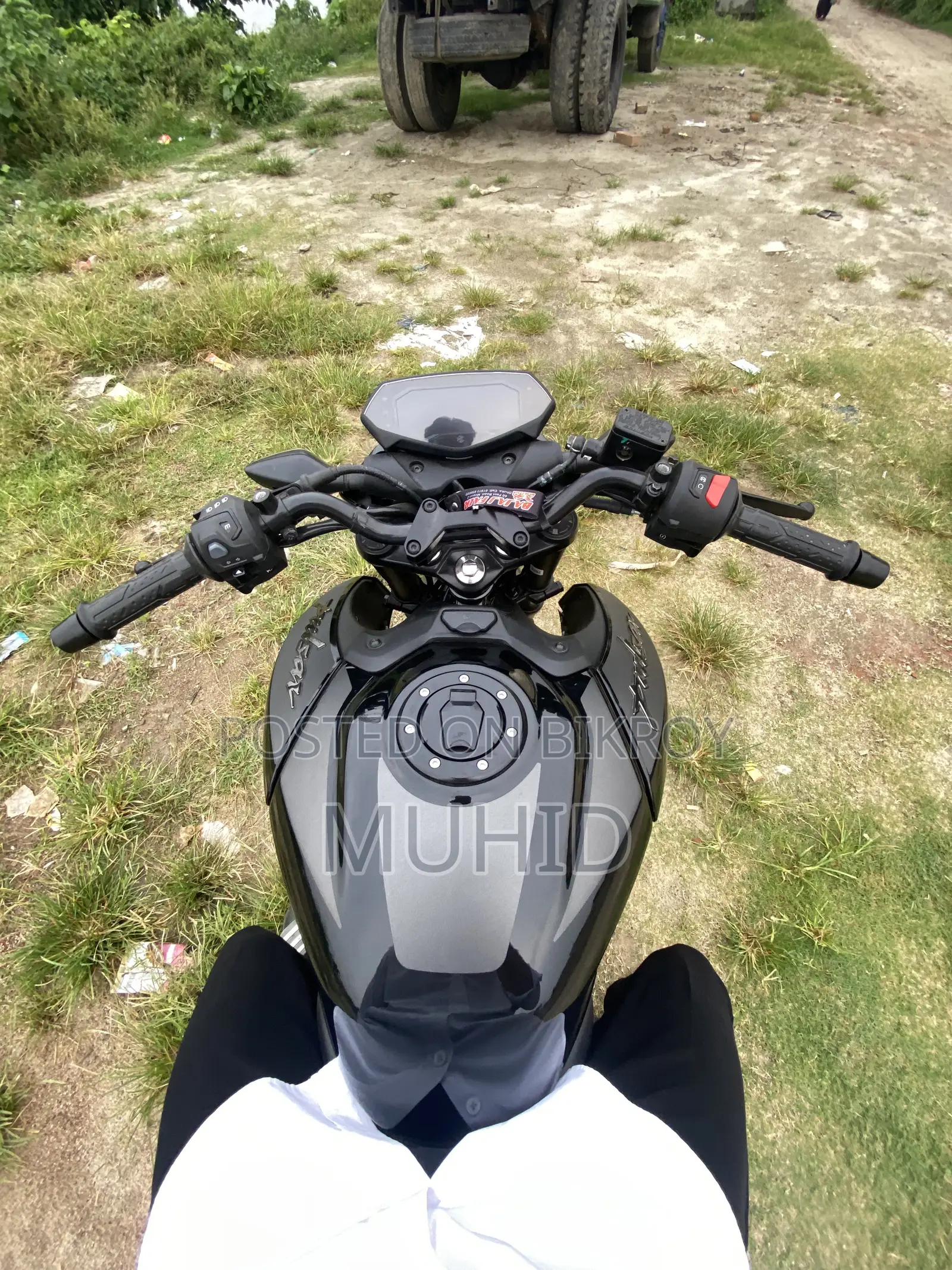 নতুন বাজাজ পালসার এন১৬০ ২০২৫ কালো