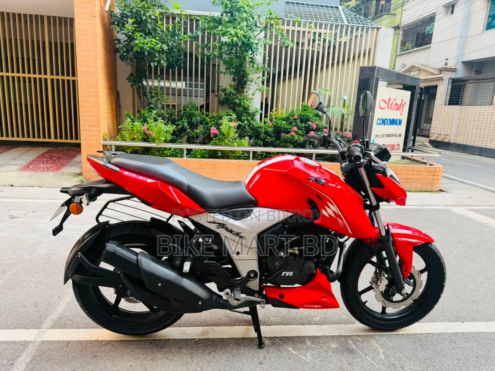 টিভিএস আপাচি আরটিআর ১৬০ ৪ভি ২০২২ রেড