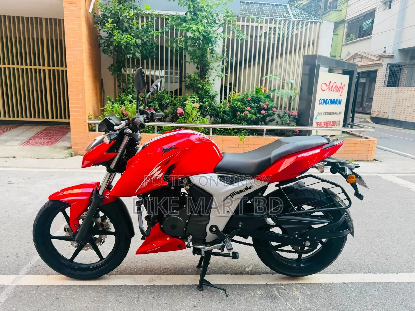 টিভিএস আপাচি আরটিআর ১৬০ ৪ভি ২০২২ রেড