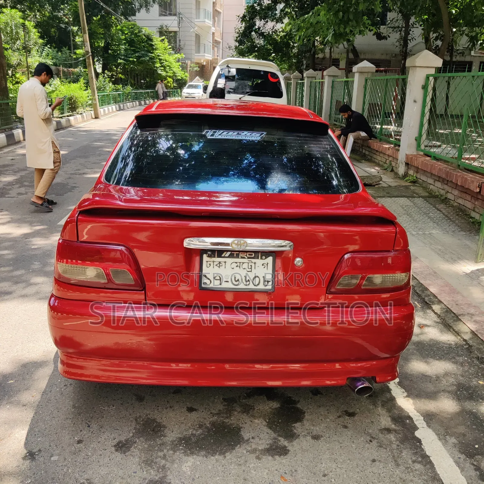 Toyota Carina 2000 Red