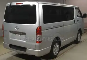 টয়োটা হাইএসে ২০২০ সিলভার