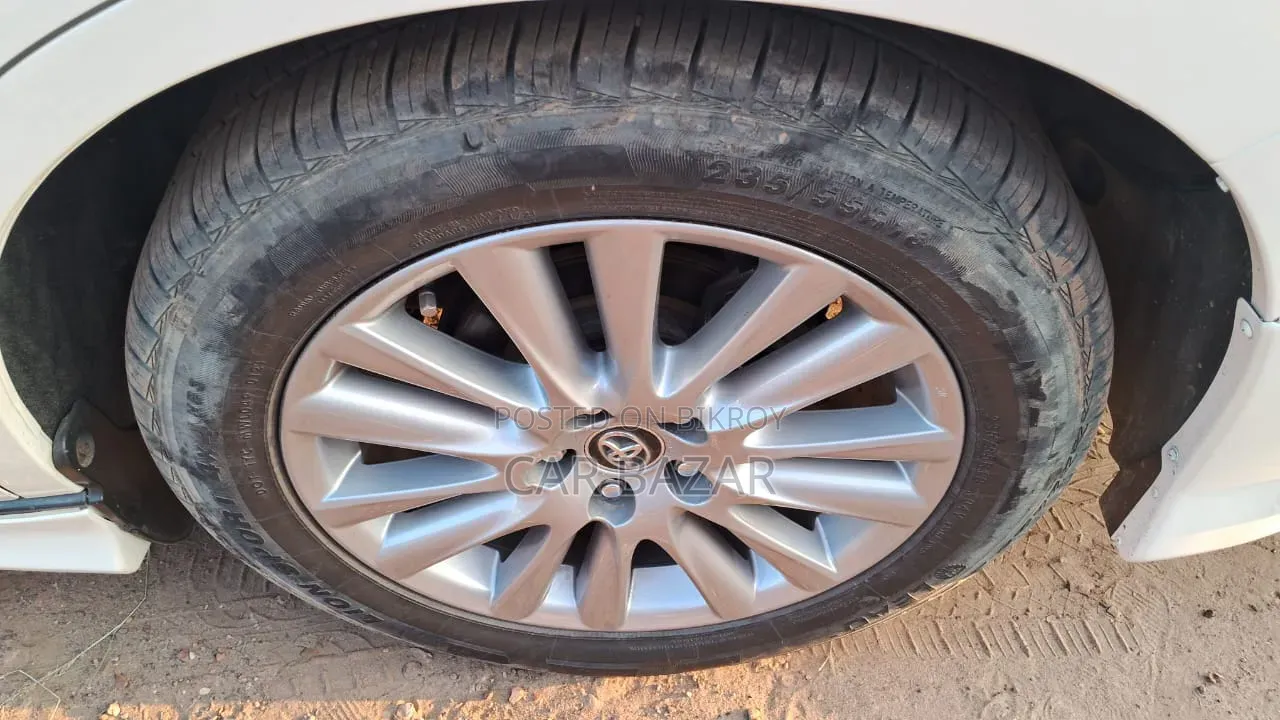 Toyota Harrier 2.0 2018 Pearl