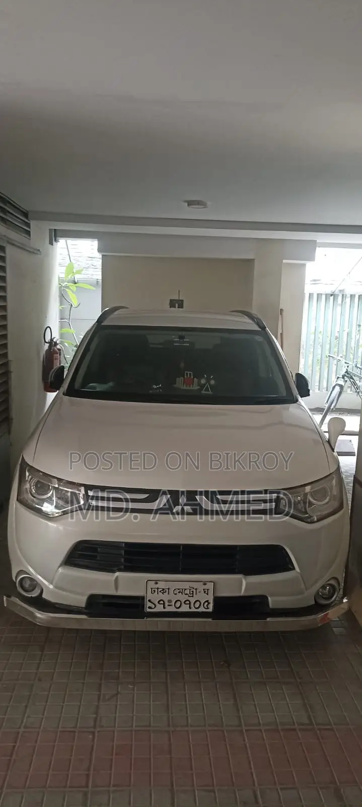 মিতসুবিশি আউটল্যান্ডার ২০১৬ পার্ল