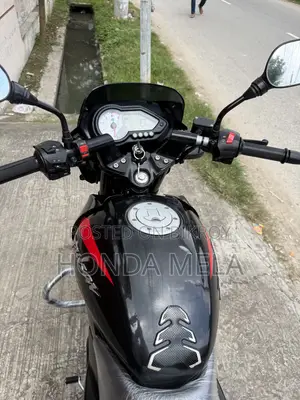 Bajaj Pulsar 150 2025 Black