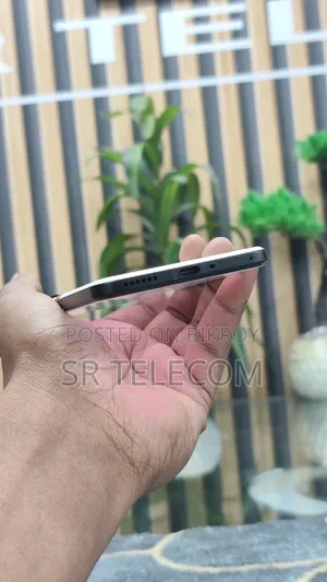 শাওমি সিভি ৪ প্রো ২৫৬ জিবি হোয়াইট