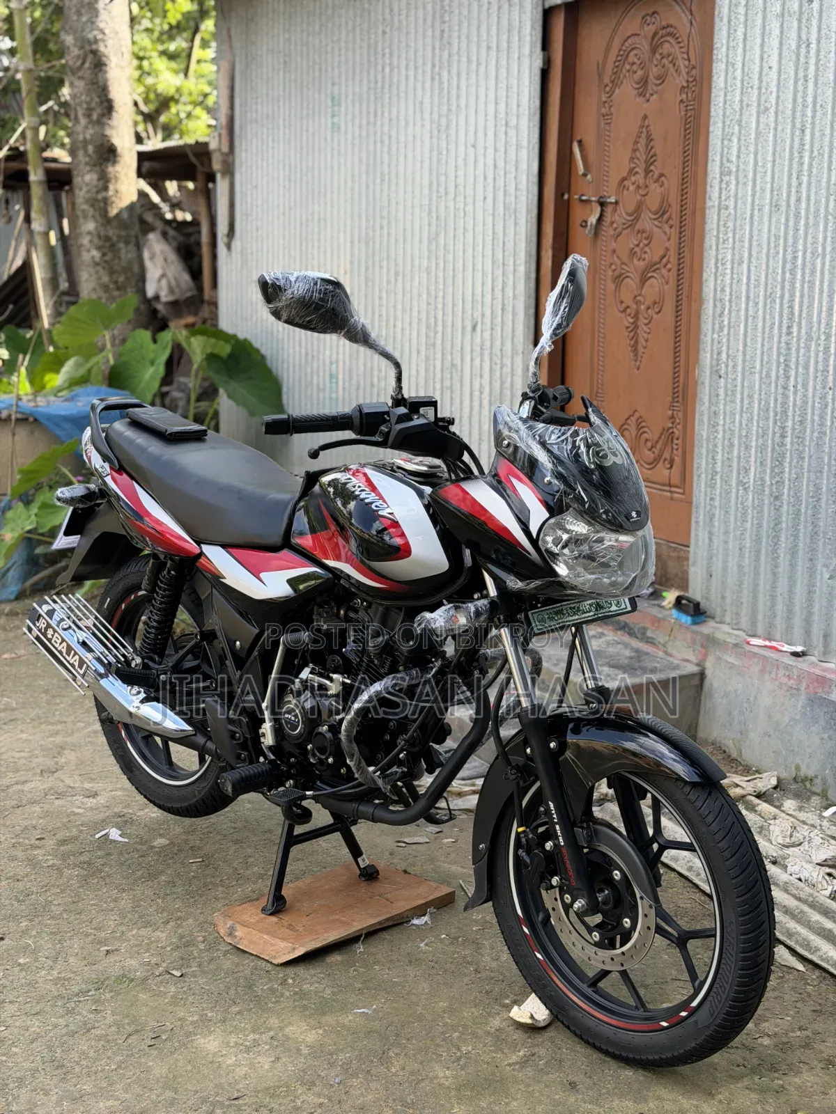 New Bajaj Discover 125 2026 Black