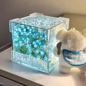 Mirror Tulip Lamp