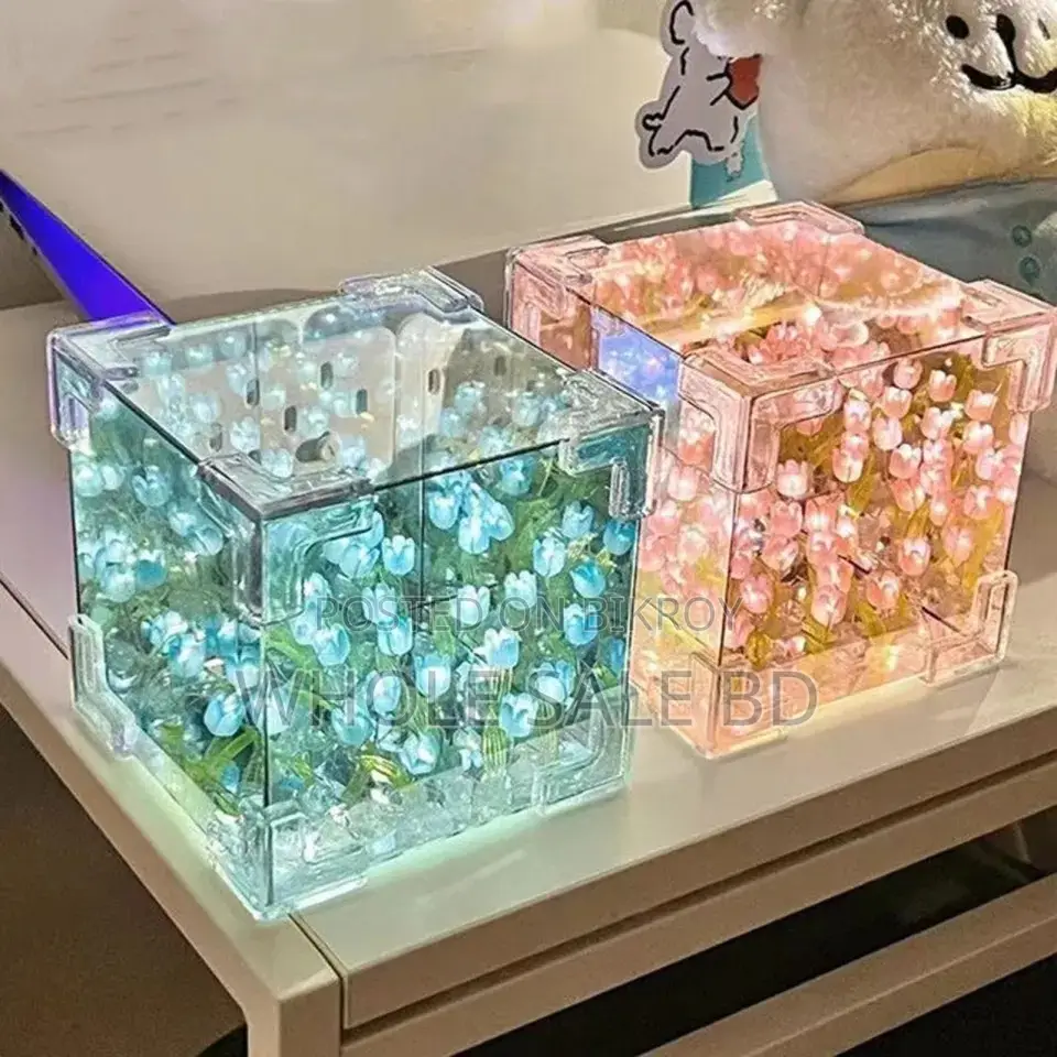 Mirror Tulip Lamp