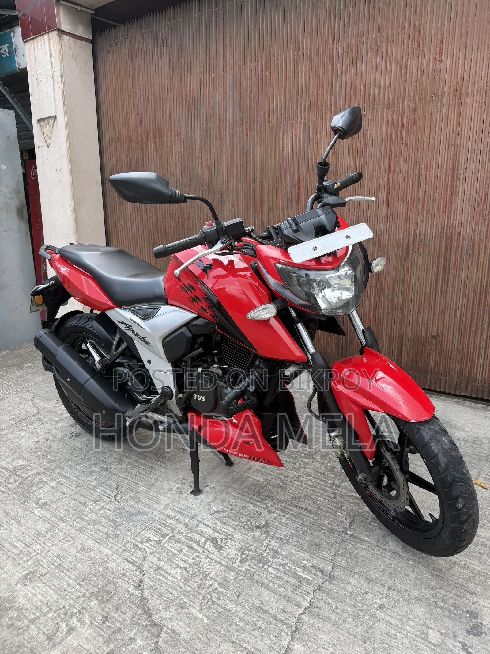 TVS Apache 160 4V 2019 Red