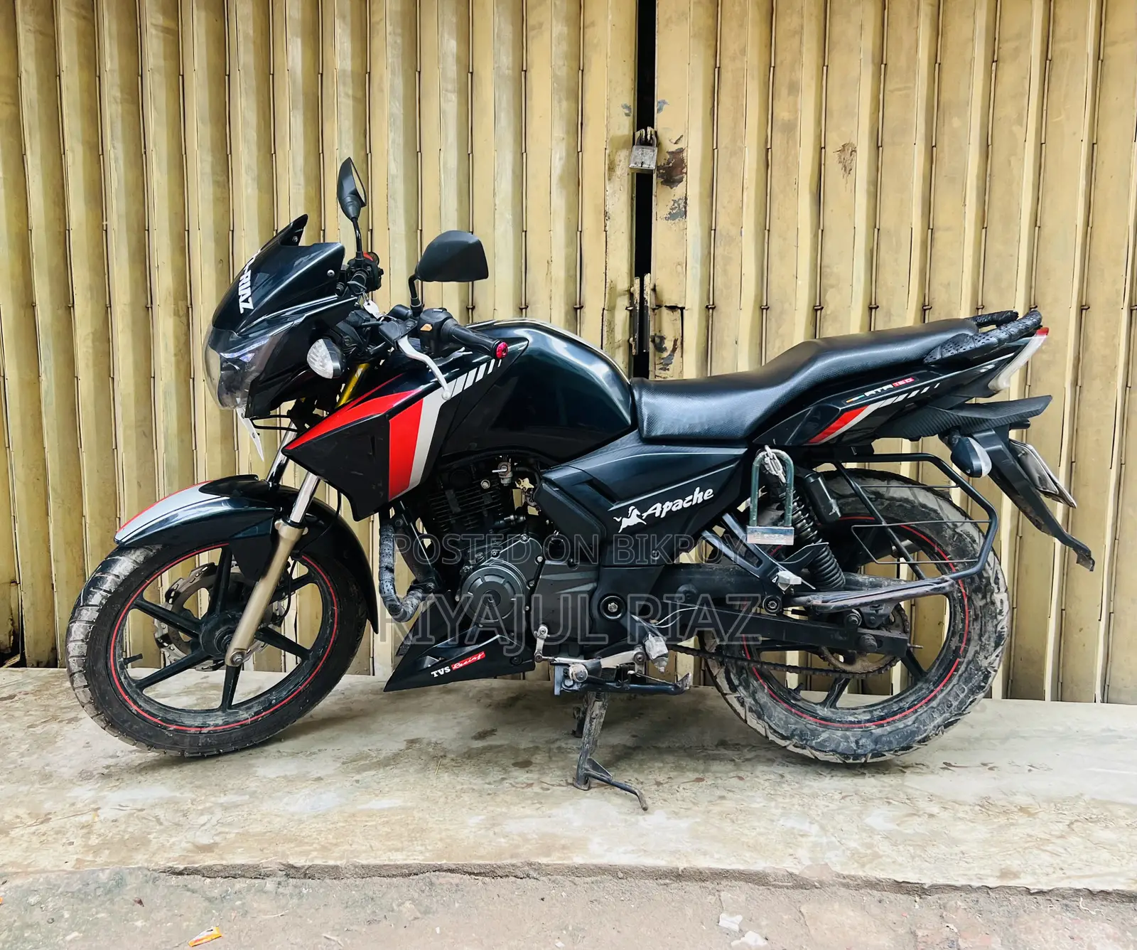 TVS 2022 Black