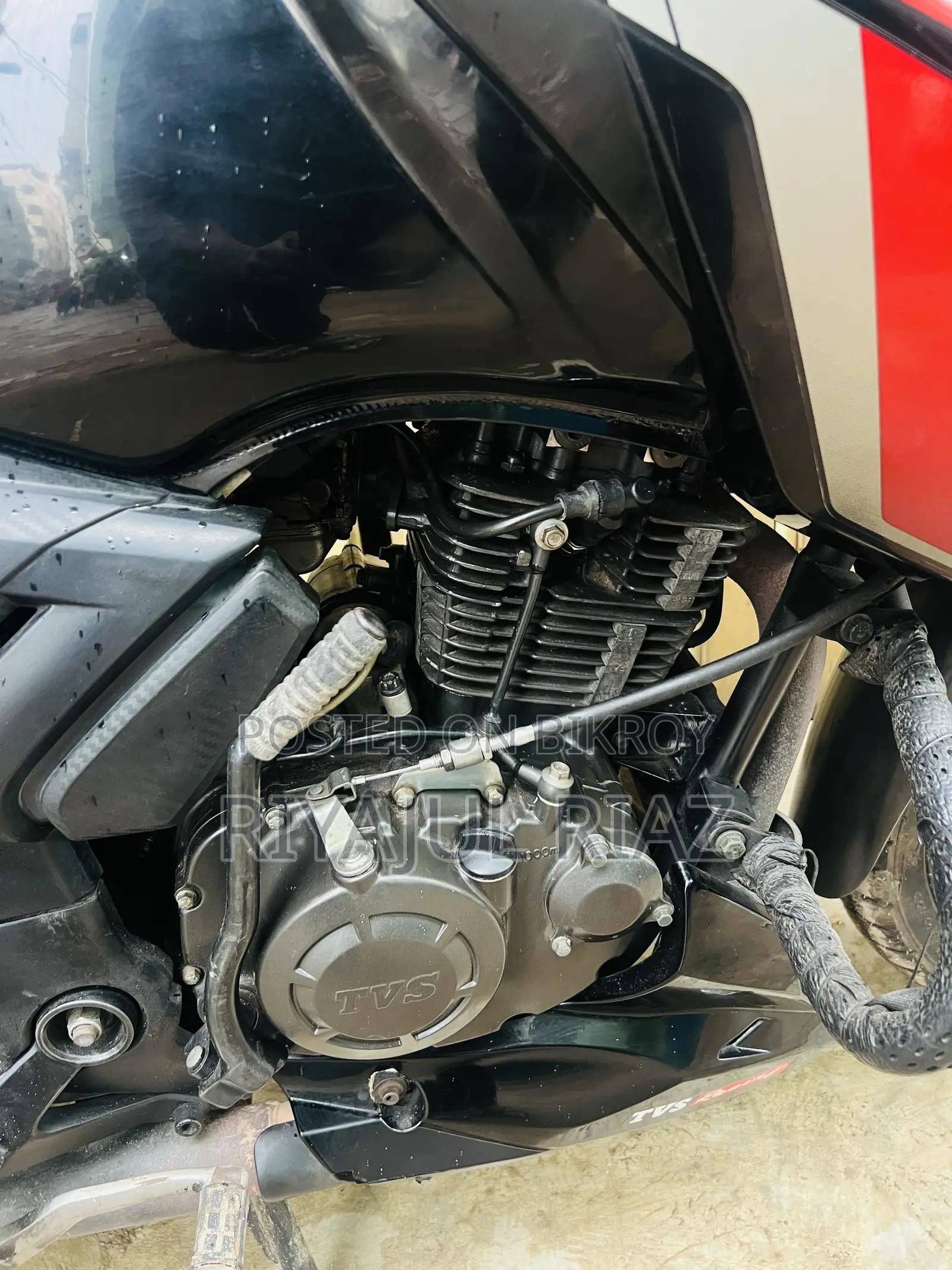 TVS 2022 Black