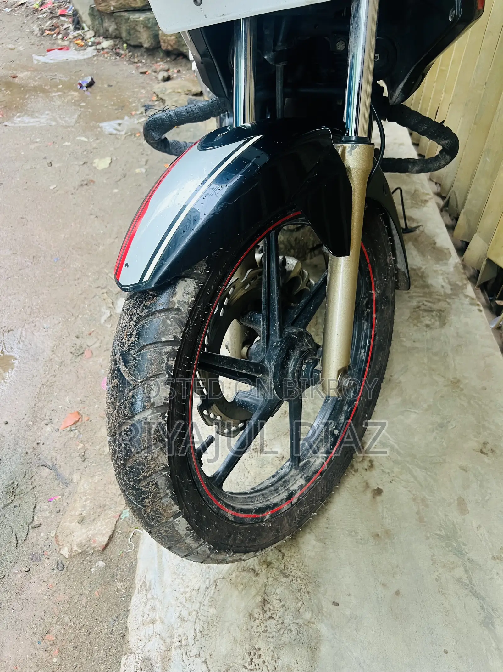 TVS 2022 Black