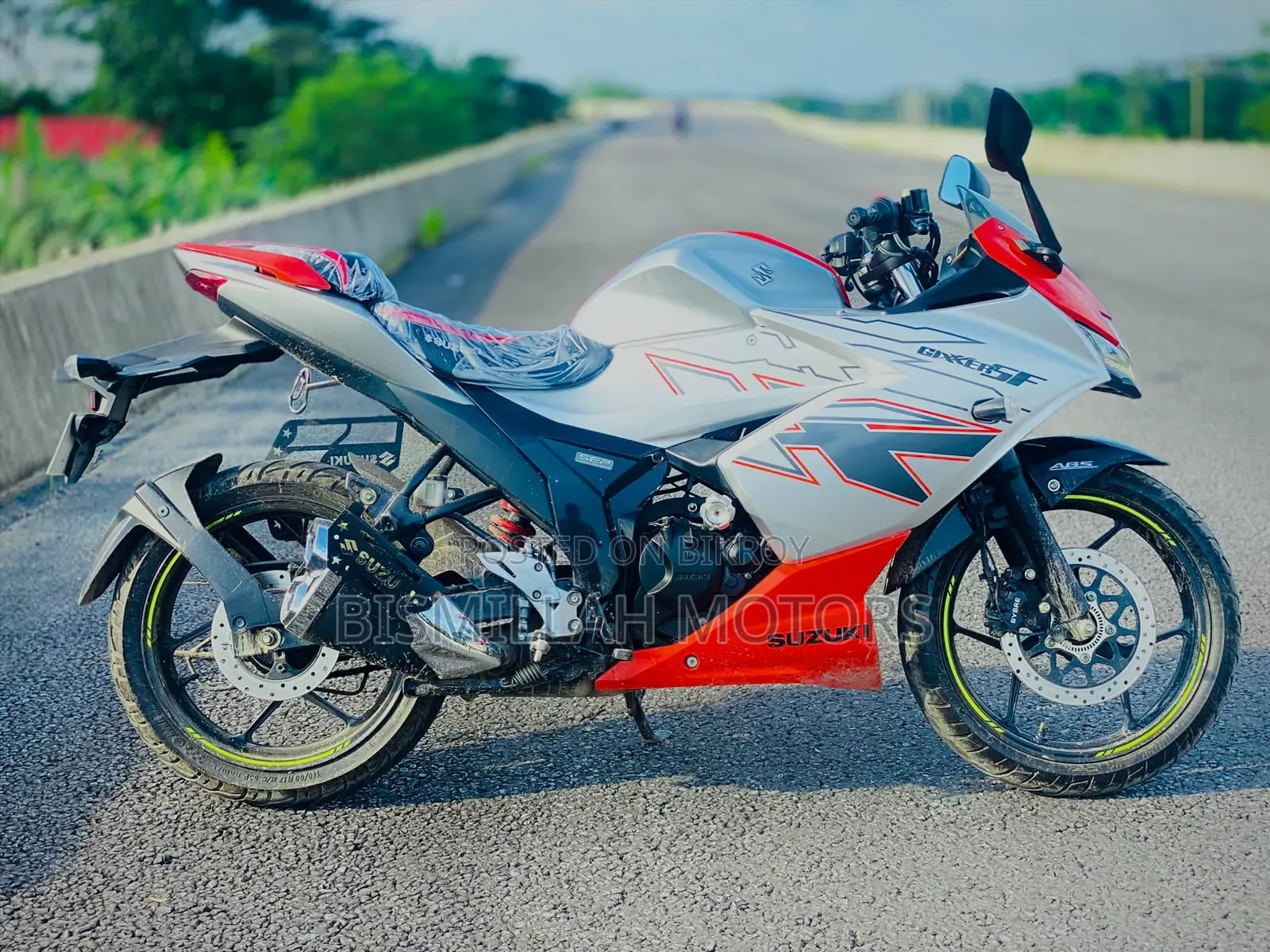 Suzuki Gixxer SF 2024 Orange