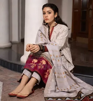 Aarong Cotton Digital Print and Lace Work Ready-Made Three Piece