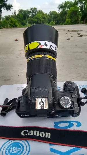 Canon 1200D With 18-55 STM Zoom Lens