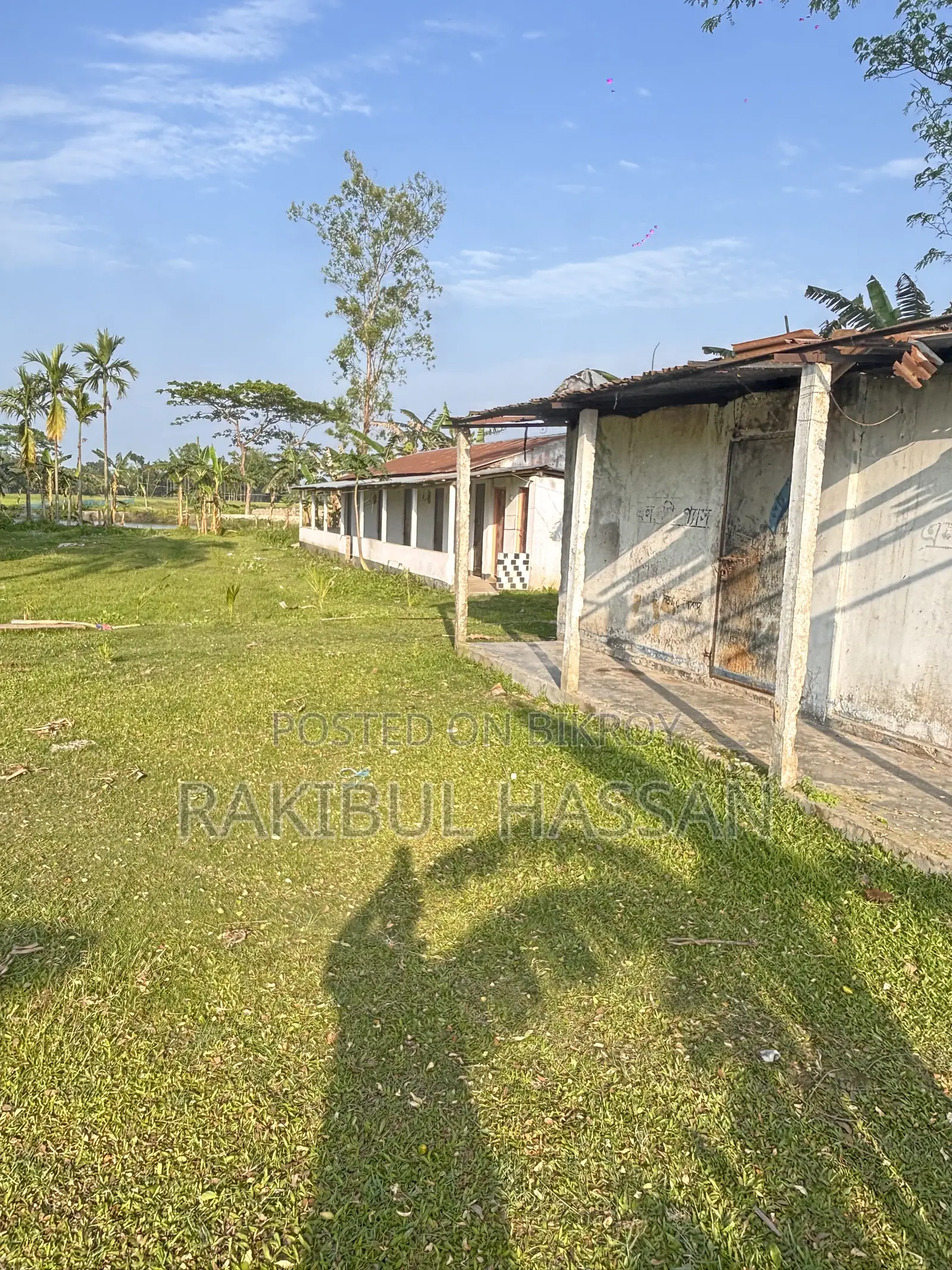 ১৮০ শতাংশ জমি বিক্রি
