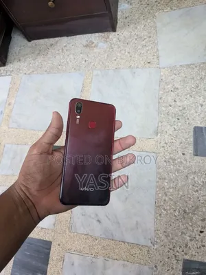 Vivo Y11 32 GB Red