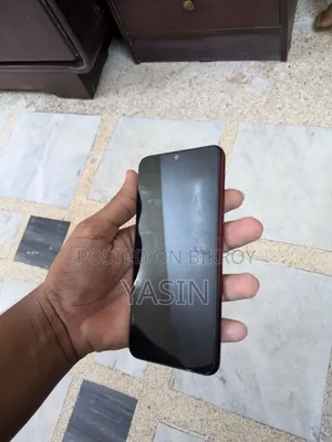 Vivo Y11 32 GB Red