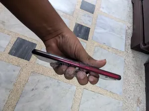 Vivo Y11 32 GB Red