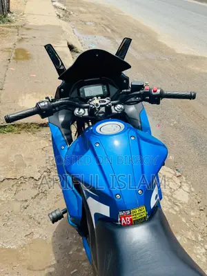 সুজুকি জিক্সার এসএফ ২০১৯ ব্লু