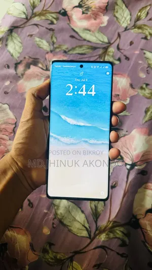 আইকিউও ২৫৬ জিবি ব্ল্যাক