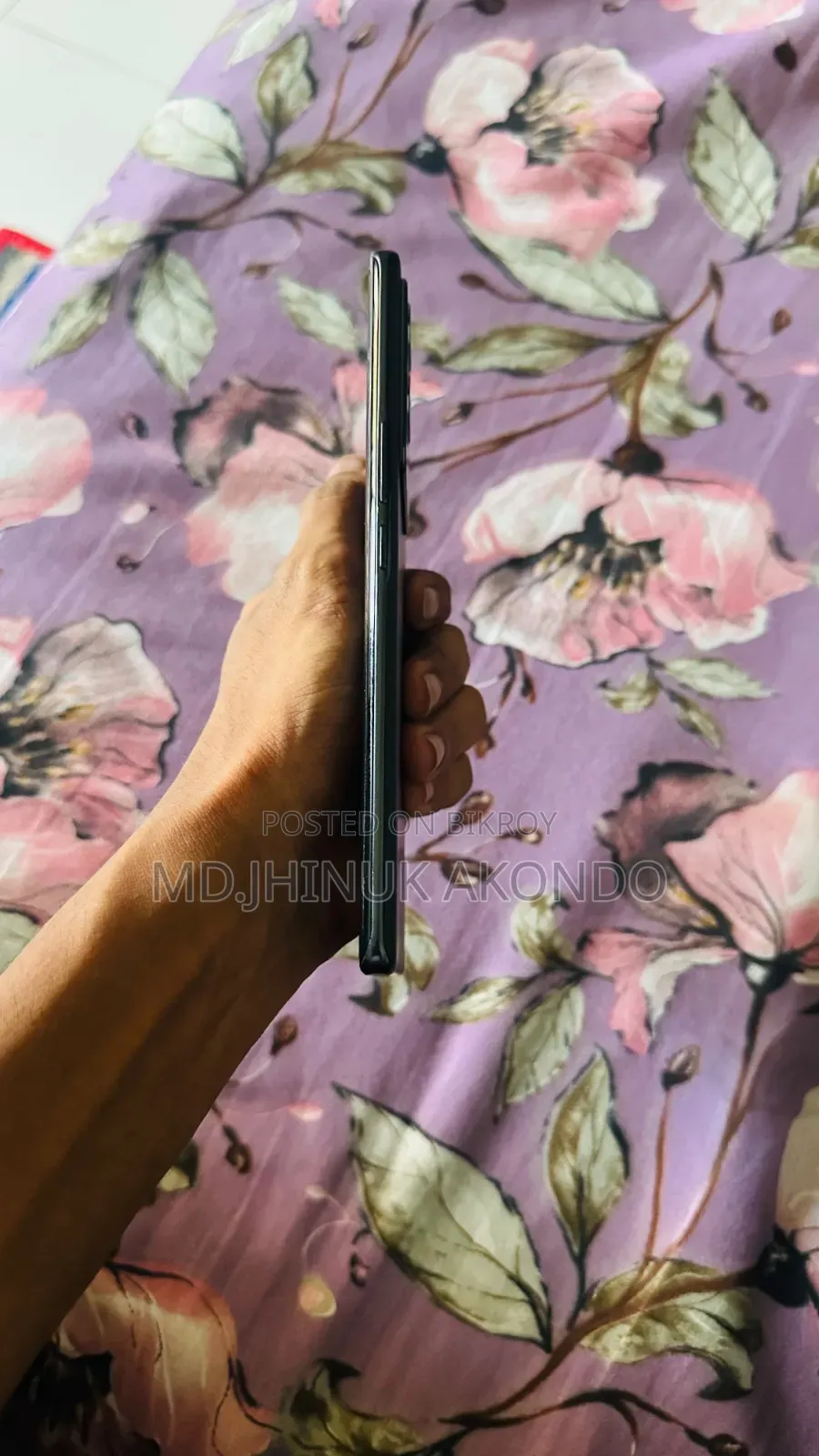 আইকিউও ২৫৬ জিবি ব্ল্যাক