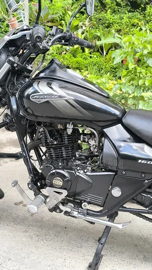 Bajaj Avenger 160 Street 2022 Black