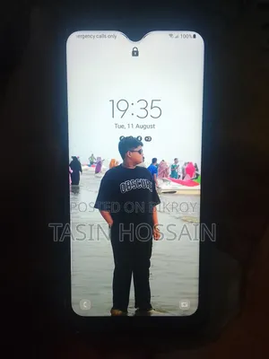 Samsung Galaxy A20 32 GB Blue