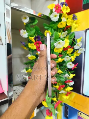 ভিভো ওয়াই ২০০ ১২৮ জিবি