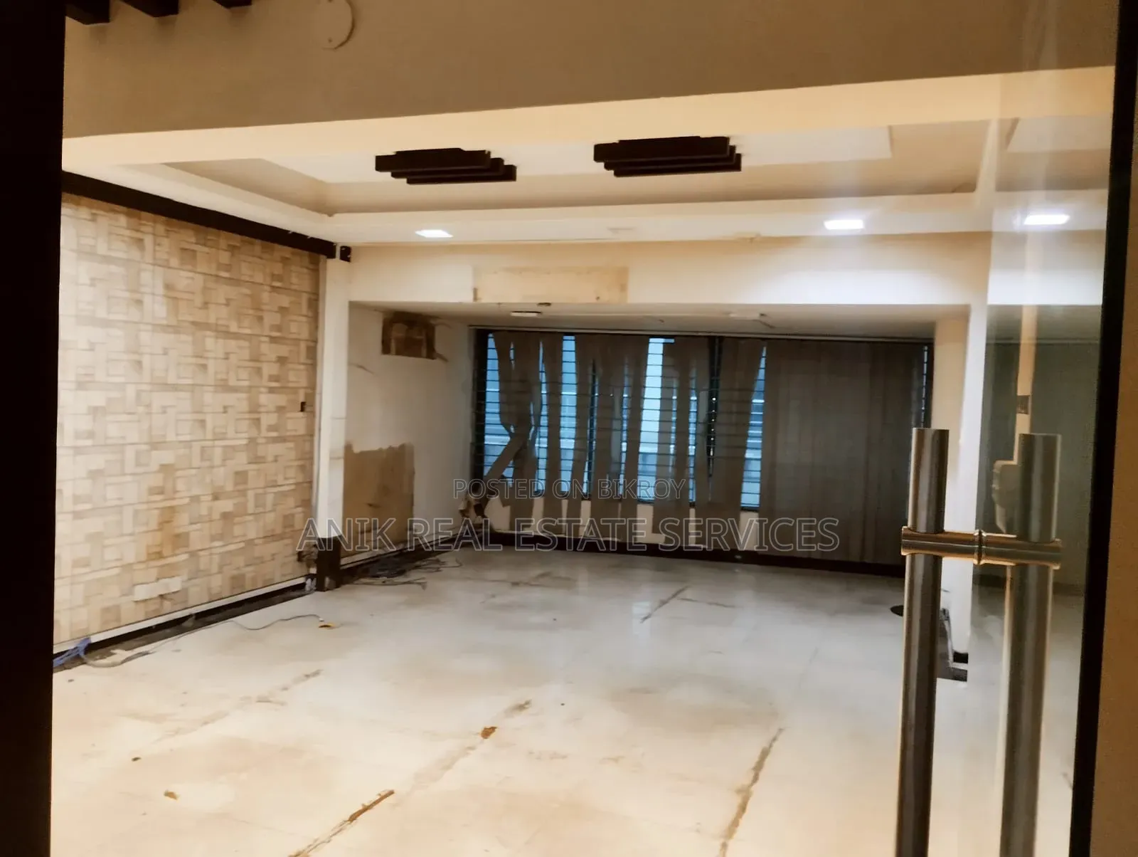 Commercial 6000 SFT Office Space Rent for Gulshan Avenue
