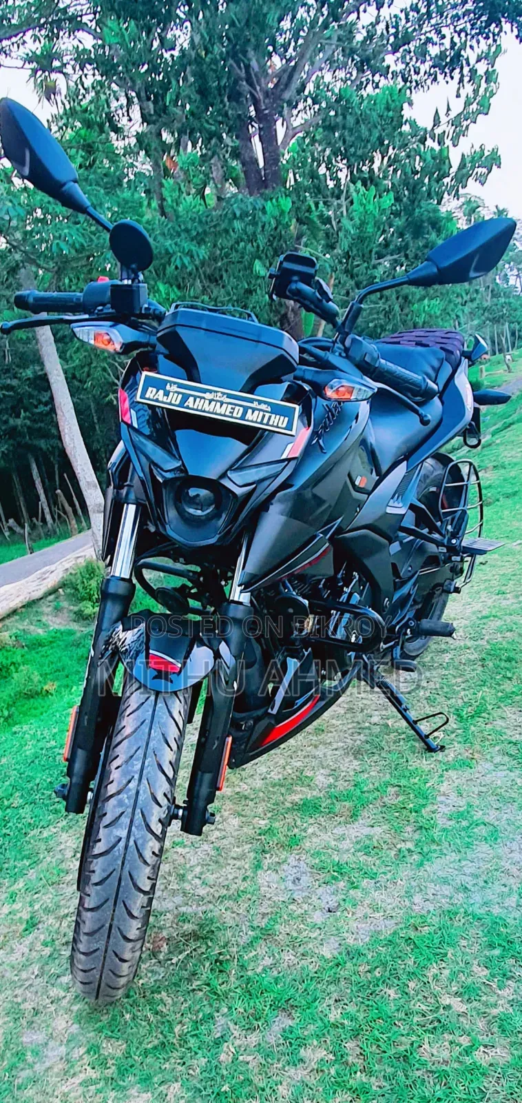 বাজাজ পালসার এন১৬০ ২০২৪ কালো