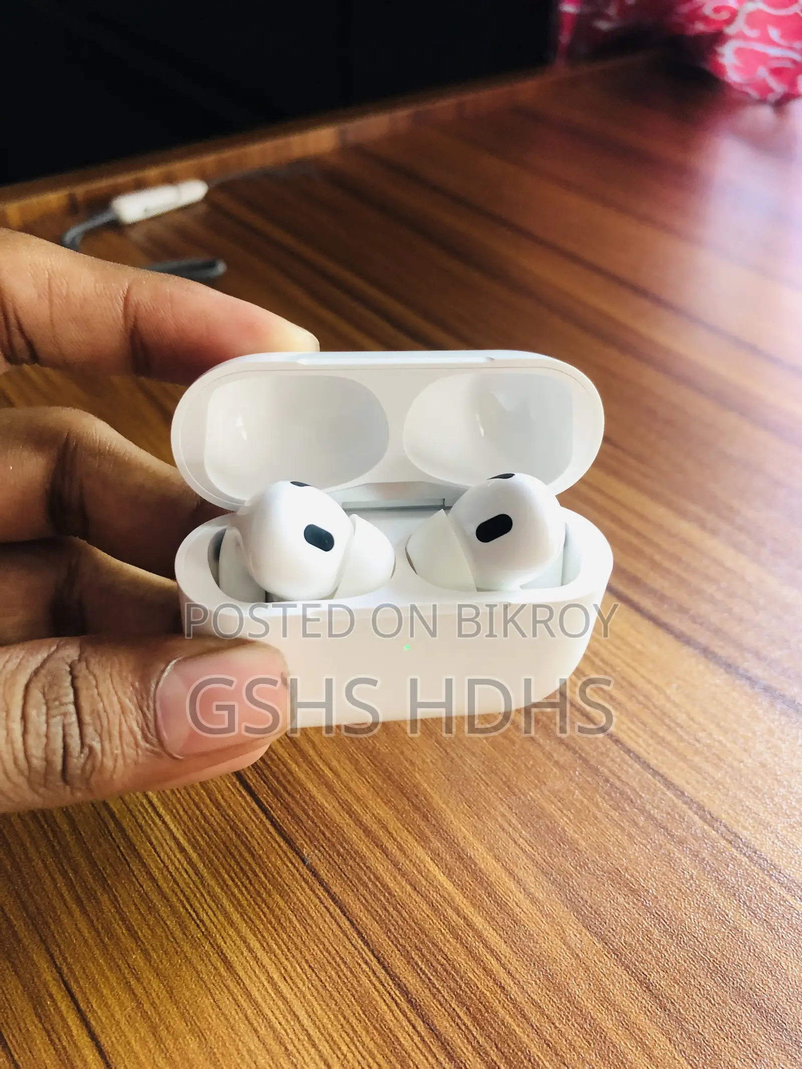 Fresh Earpods 2 Master Copy