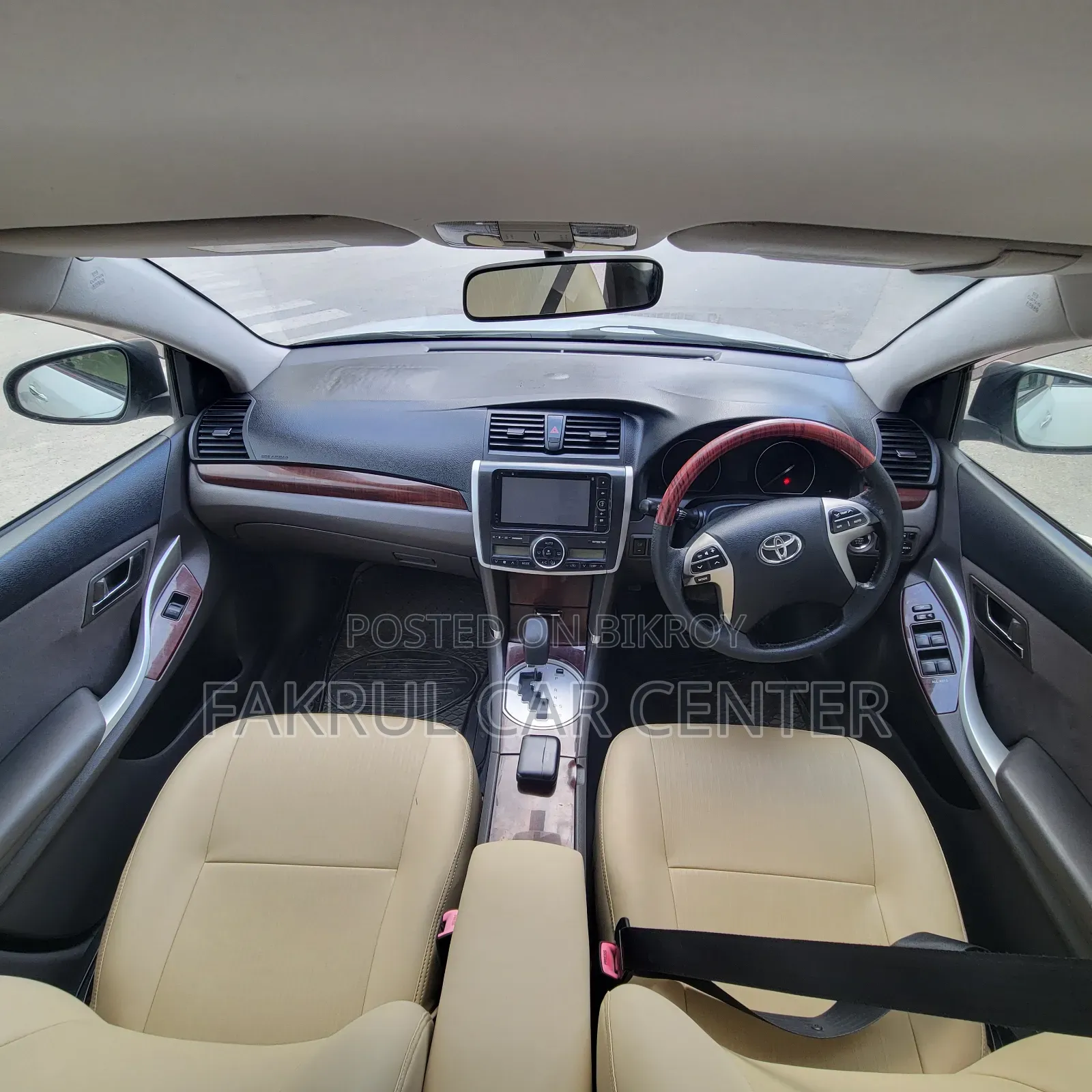 টয়োটা প্রিমিও ২০১৪ পার্ল