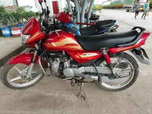 হিরো এইচএফ ডিলাক্স ২০২১ রেড