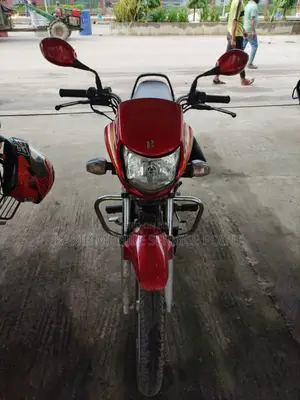 হিরো এইচএফ ডিলাক্স ২০২১ রেড